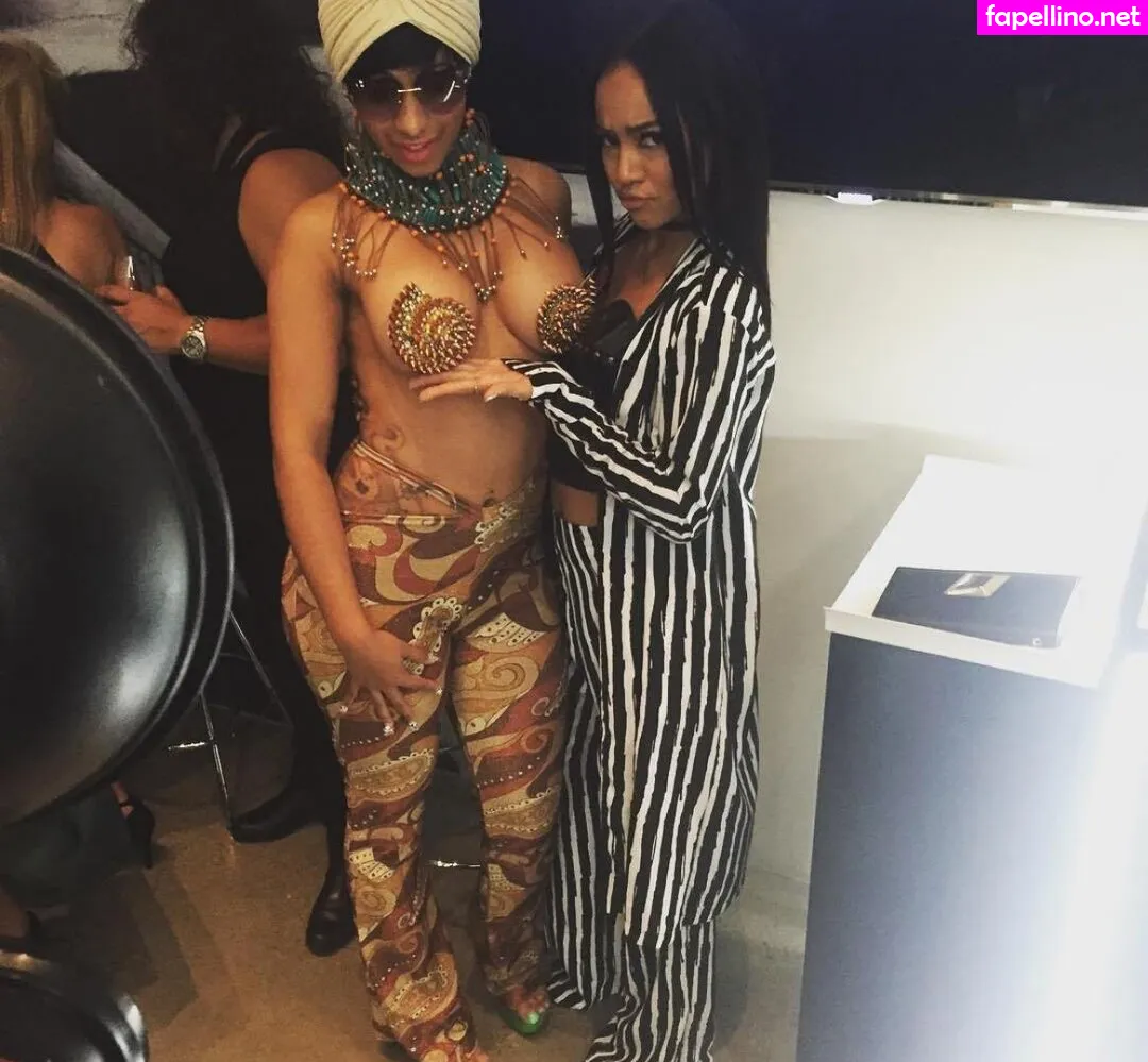 Iamcardib Leaked Nude Picture #KNgIkgAvo4