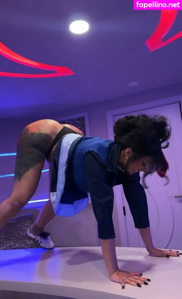 Iamcardib Leaked Nude Picture #RafXIba590