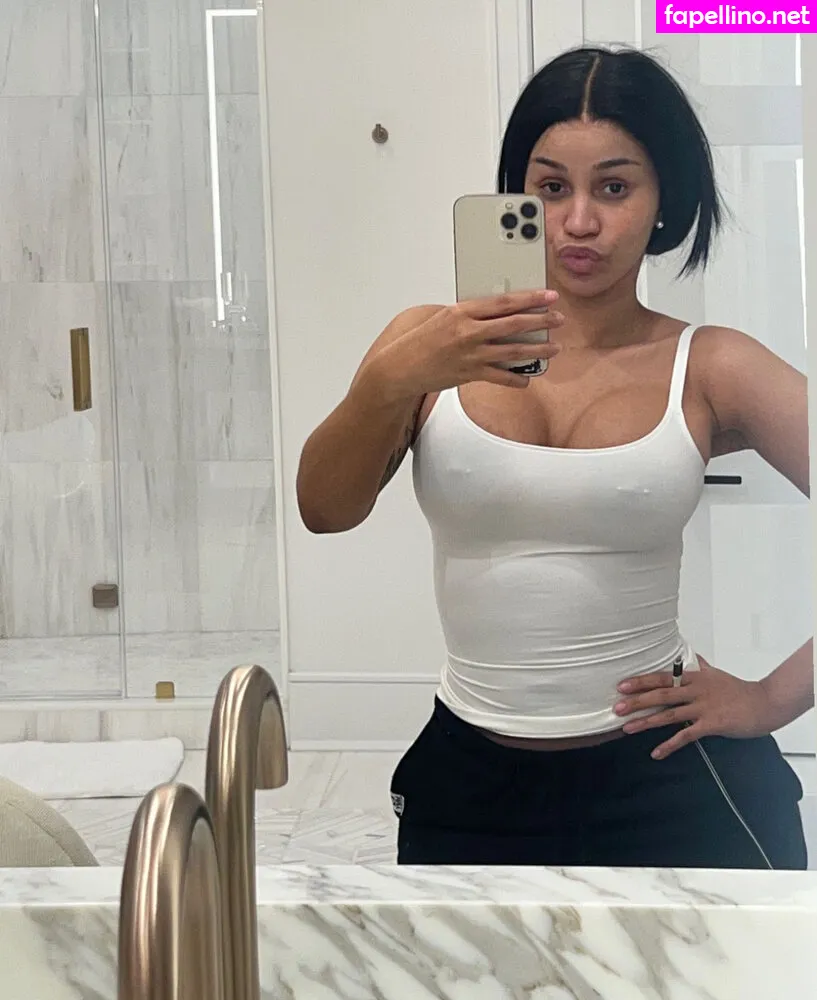 Iamcardib Leaked Nude Picture #jLL5mX3F0H