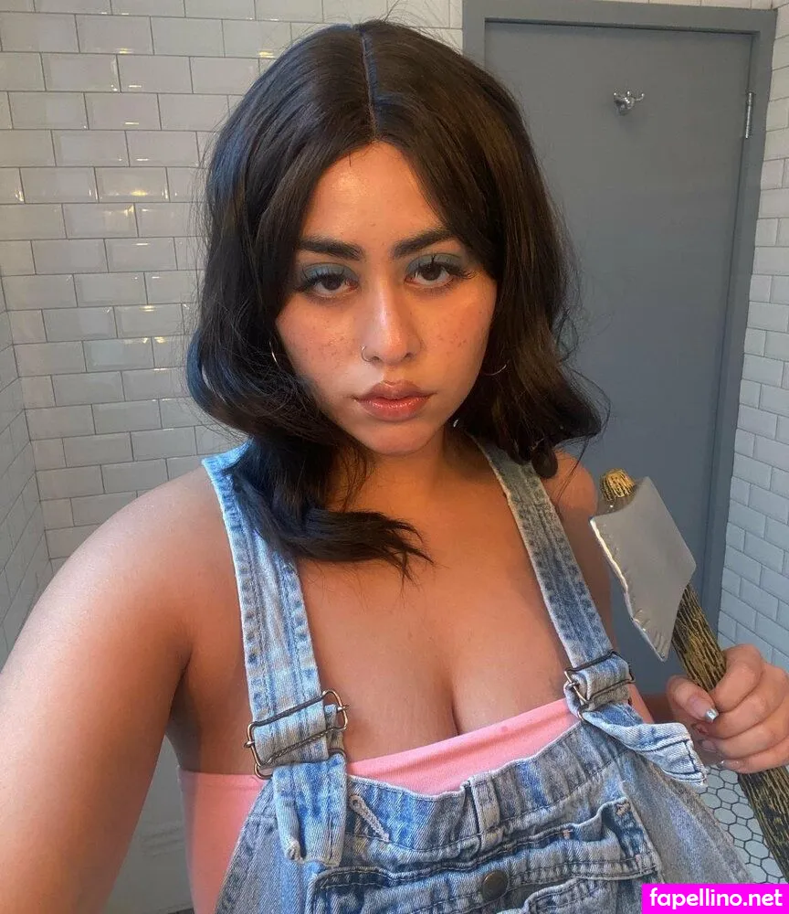 Weench, cariina98 Leaked Nude Picture #RTOrTAEXJa