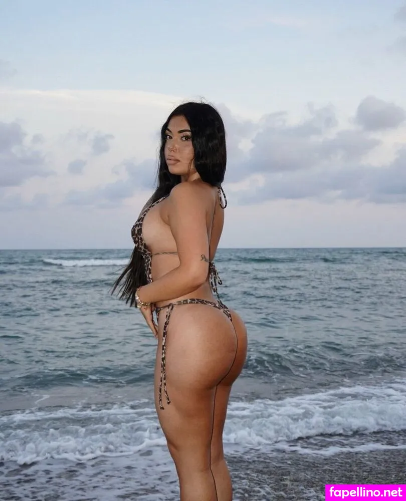 , carlaalvarez0, carlitaalvarez Leaked Nude Picture #GE7xFilOaf