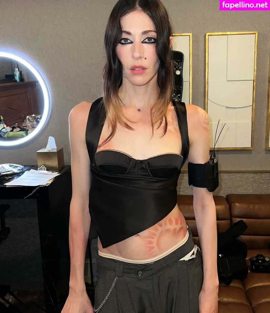 Carolineplz, fenisfun Leaked Nude Picture #4RjPDut9IQ