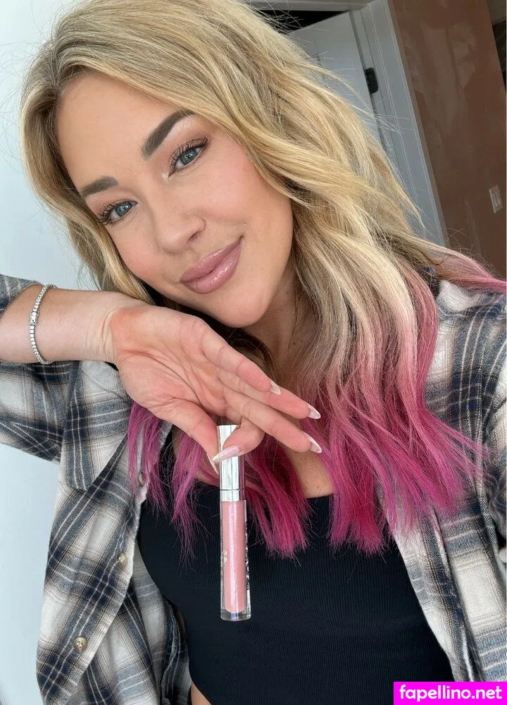 Charlotte L Leaked Nude Picture #9lqQkg10X7