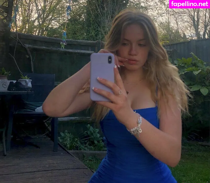 Charlottebrayy, lottiedotsxo44 Leaked Nude Picture #xApEZPWY17
