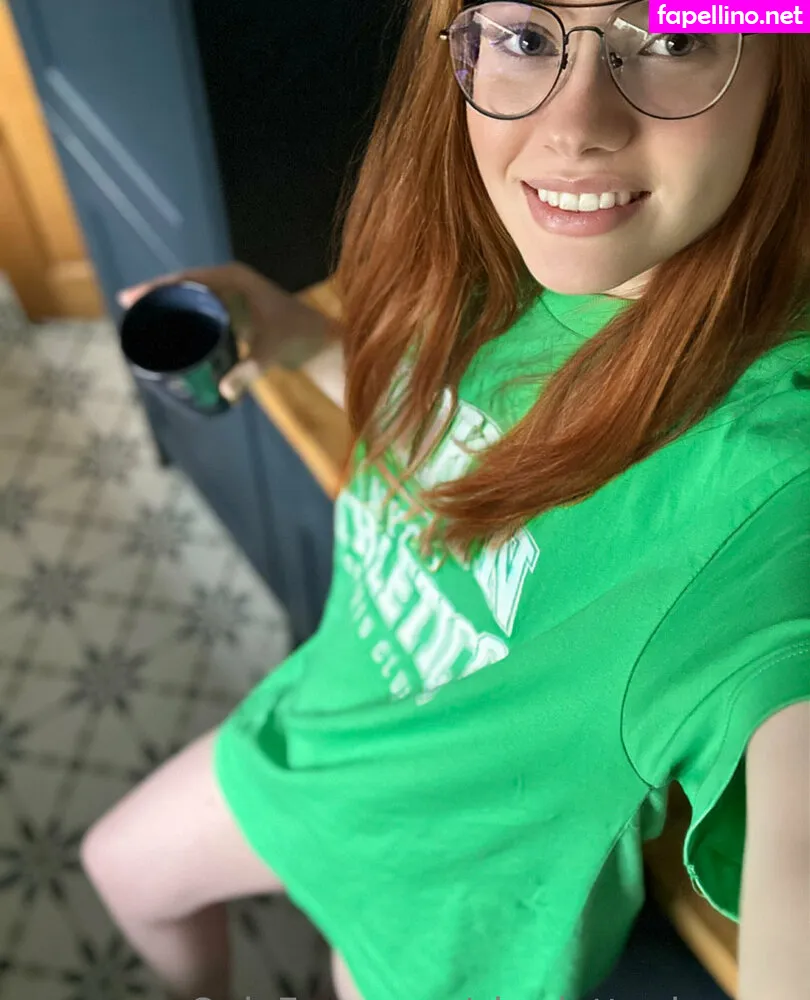 Charlotteshapesup, Redrainyraincoat, charlotteglowsup Leaked Nude Picture #56DchBF8iy