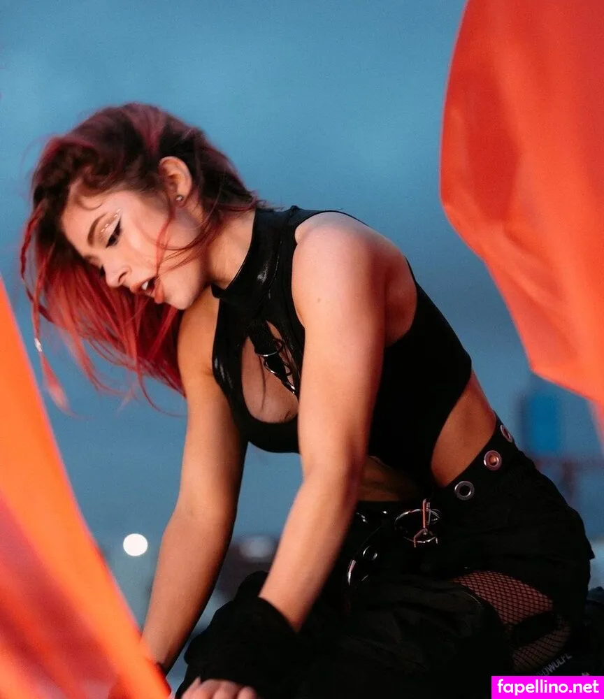 Chrissycostanza Leaked Nude Picture #LvD5d43kh0