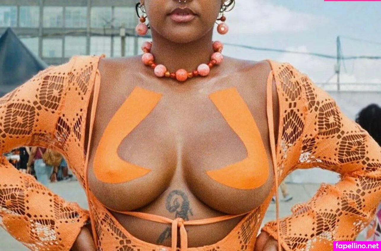 Ebony & Clyde, christyib, keatingssixth, missxtinab Leaked Nude Picture #2CVpOKA8lk