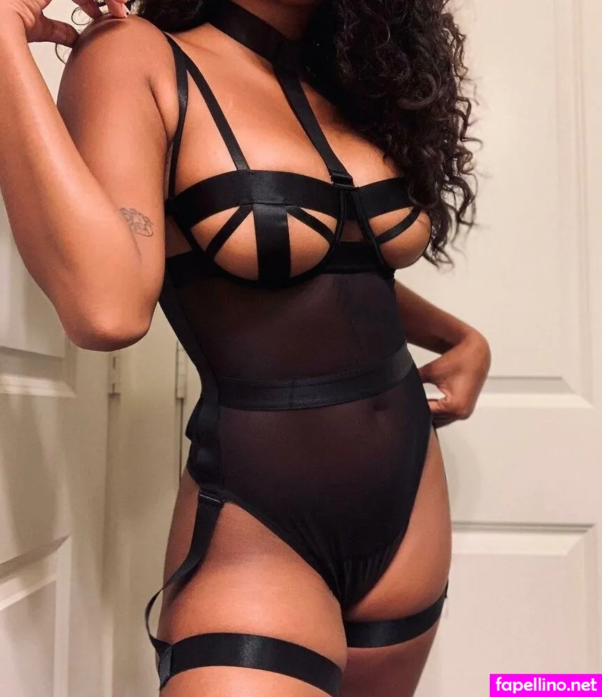 Ebony & Clyde, christyib, keatingssixth, missxtinab Leaked Nude Picture #sQaDWizkYu