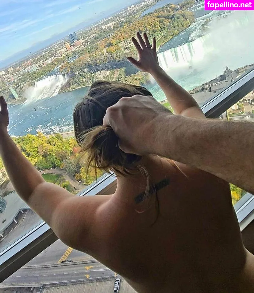 Christines.shacky, christinesmoke, https: Leaked Nude Picture #PTZX4Y6zeF