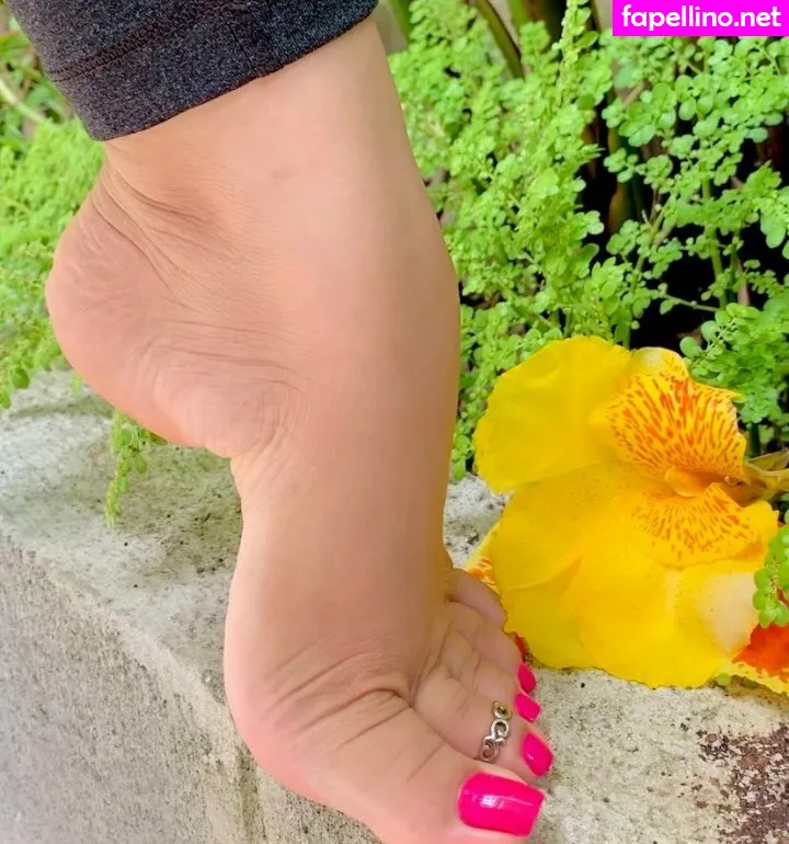 Cinnamonfeet.2, cinnamonfeet_2, queen_cinnamon_feet Leaked Nude Picture #rdiWHVgnCc