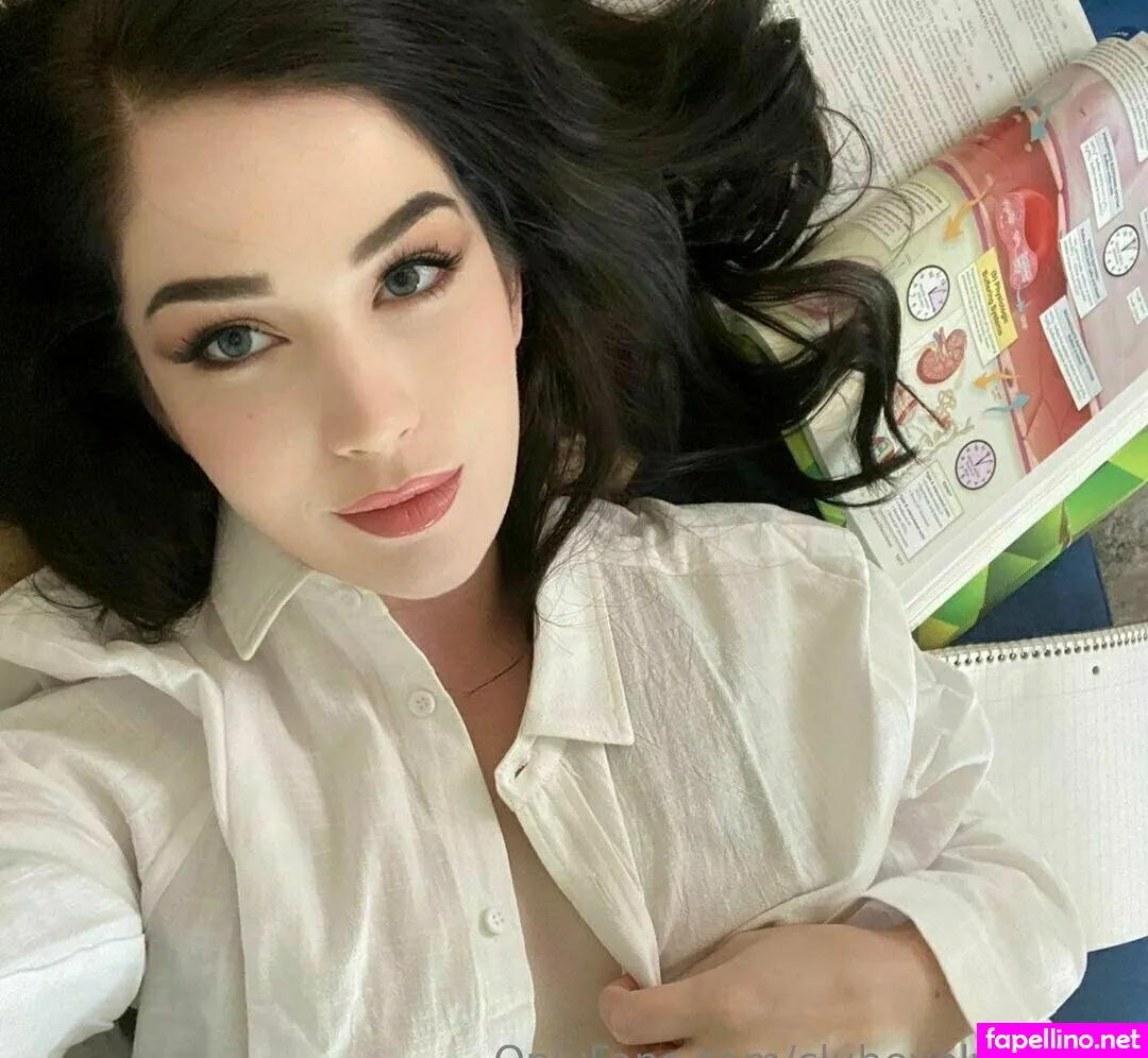 Clubevelynclaire, officialevelynclaire Leaked Nude Picture #K89IwFneZa