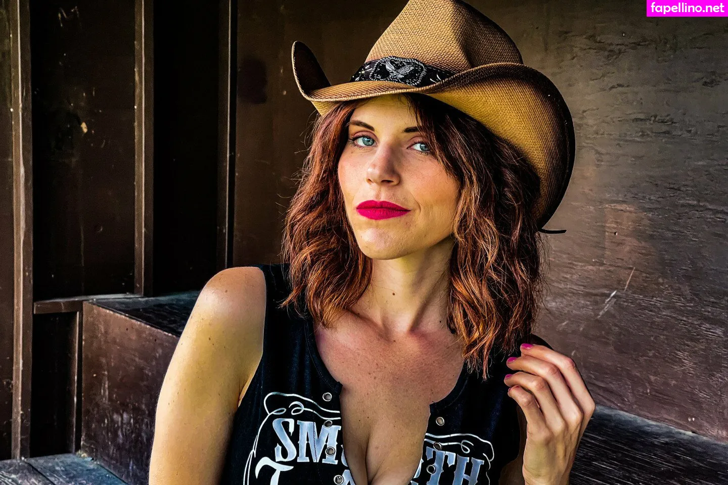 DoesCountry, countrychristina, countrychristinaofficial Leaked Nude Picture #4e0NfehY0M