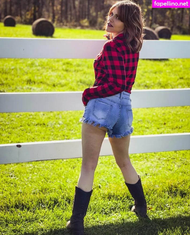DoesCountry, countrychristina, countrychristinaofficial Leaked Nude Picture #WT3fSySYUc