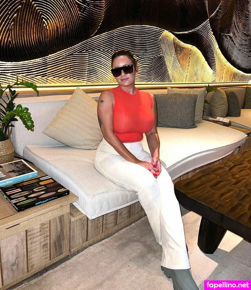 Clovermejaye, tropicalijaye Leaked Nude Picture #2hl6T2QBb3