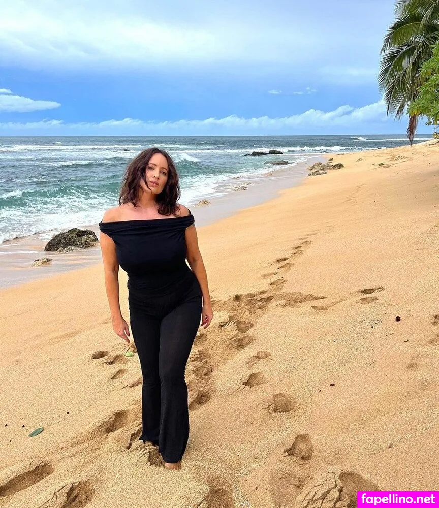 Clovermejaye, tropicalijaye Leaked Nude Picture #6wC8gvYjRx