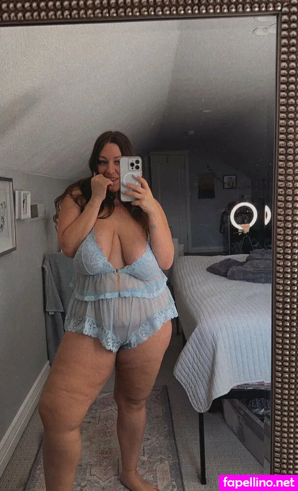 Averyywoods, curvy-natural-avery Leaked Nude Picture #9JlgOoF4zq