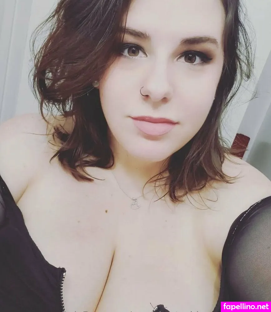 Curvyblackwitch88, curvybratashlee Leaked Nude Picture #bI2GE81SoS