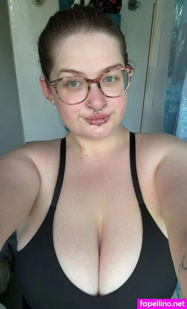 Imkerrie, Squirtmie, curvykerrie Leaked Nude Picture #9Y4yLvGIiB