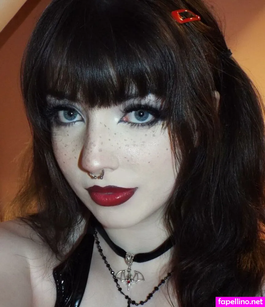 Cutiegothxo, https: Leaked Nude Picture #0WMjEogTfL