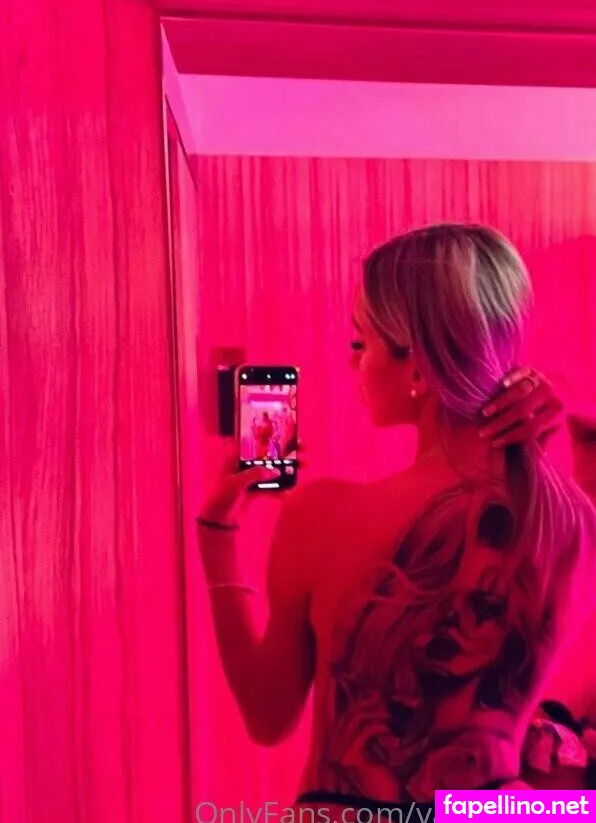 Czechvanny, jennymendezcz Leaked Nude Picture #BgCbVvy5aY