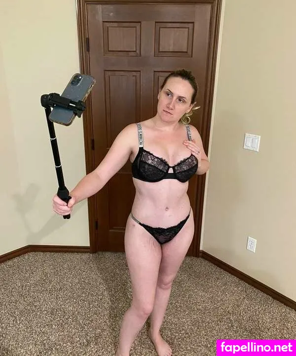 Desireerainepecora, wetdesivip Leaked Nude Picture #28PjR1TTY4