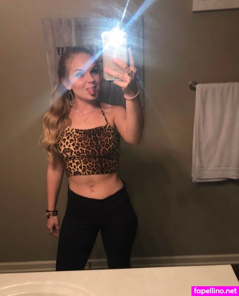 Dietcokehead_, itsbrittanybitch Leaked Nude Picture #s8IOOrKX6f