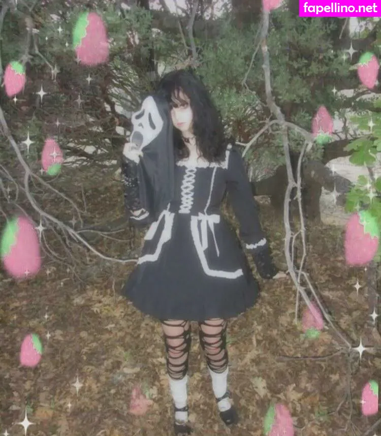 Michellemaeday, p1nkstrawb3ry Leaked Nude Picture #dhznKumWsQ
