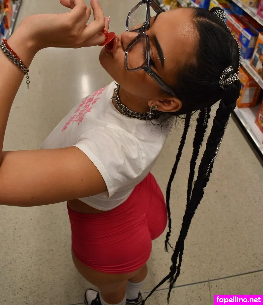 Urfavlatiina, dreacarolina Leaked Nude Picture #WiEdStj25l