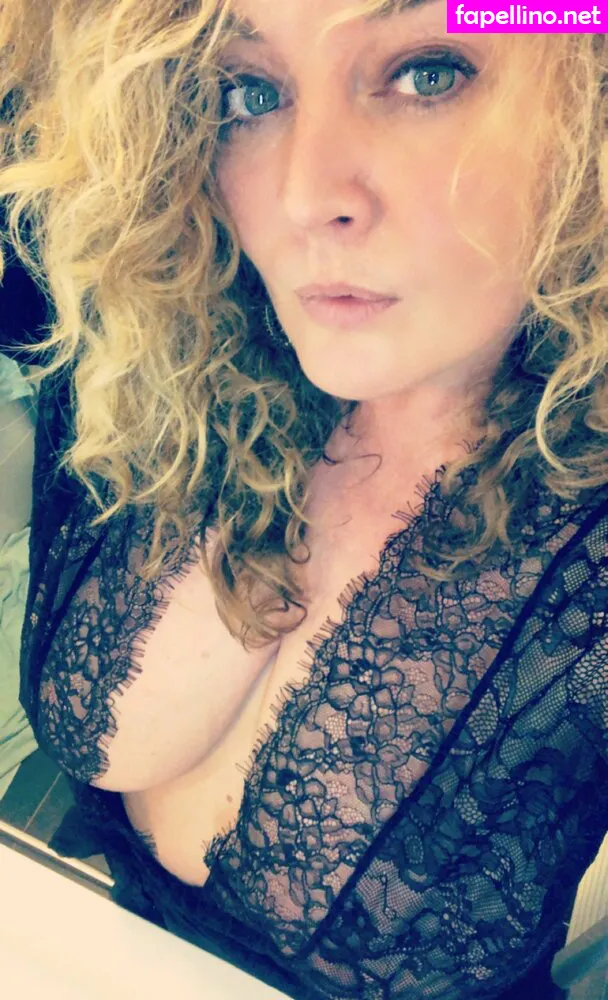 Dutchcurvesinheels, goddesses_of_thickness2 Leaked Nude Picture #5CTqjjKyRk
