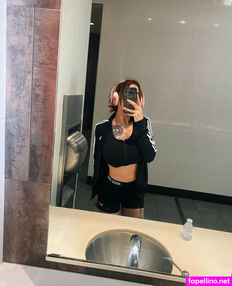 Artist with big fake boobs, betsys_art Leaked Nude Picture #kmJ9fDeQMT