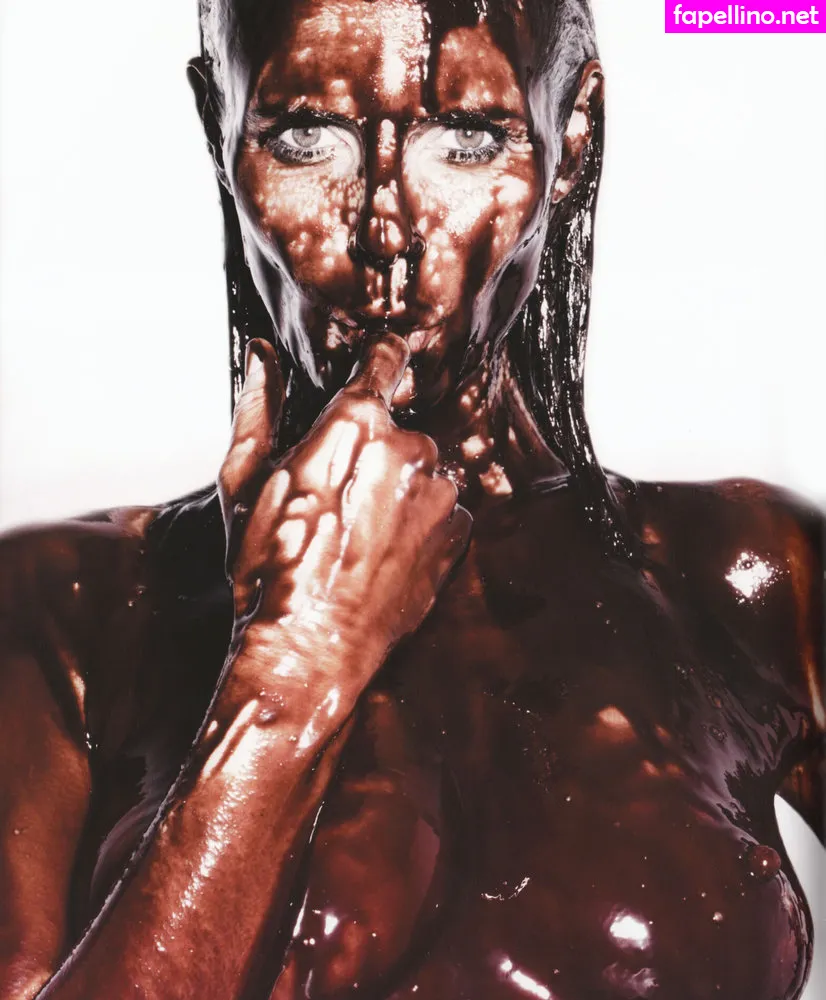 ElleMacpherson, ellemacphersonofficial Leaked Nude Picture #giklEw2h8h