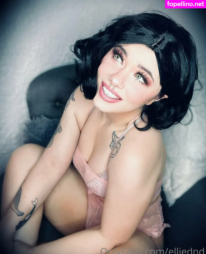 Elliednd, https: Leaked Nude Picture #UX3AtYh6vx