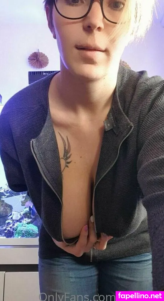 _ema___official, ema_of Leaked Nude Picture #7q4b8pWO3a