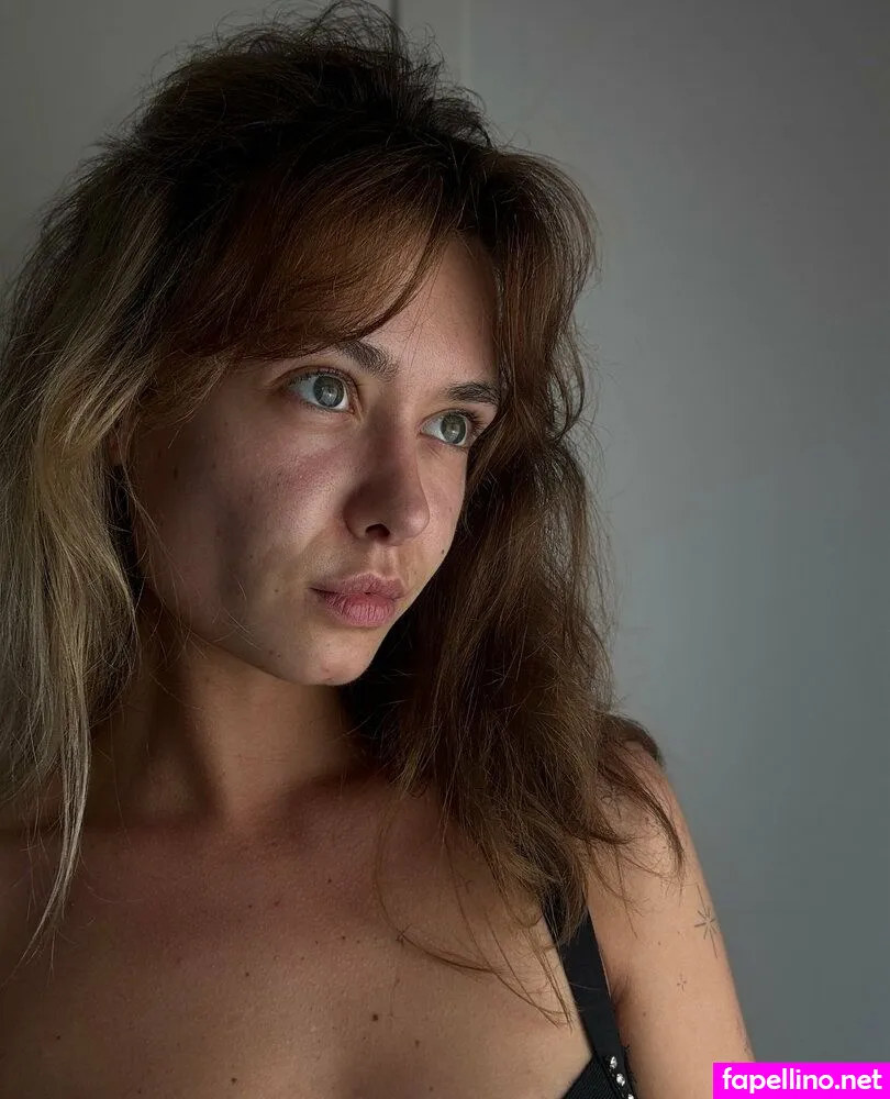 Emilia_xbraun, emiliaxbraun Leaked Nude Picture #cNMc9WAOg8