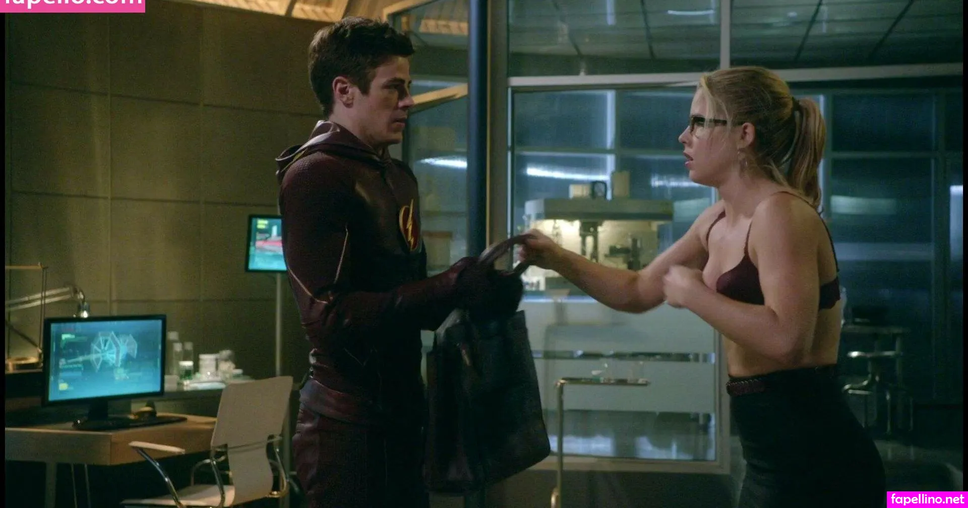 Emily Bett Leaked Nude Picture #xLBbruJYGx