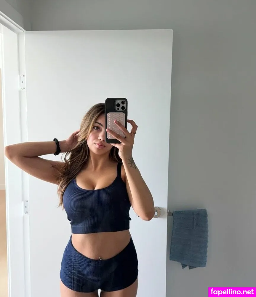 Emilykbabe, https: Leaked Nude Picture #ZdDY1sTaEz