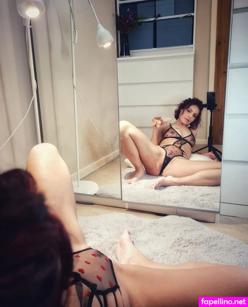 Emily Olsen Leaked Nude Picture #98C42Z5O9d
