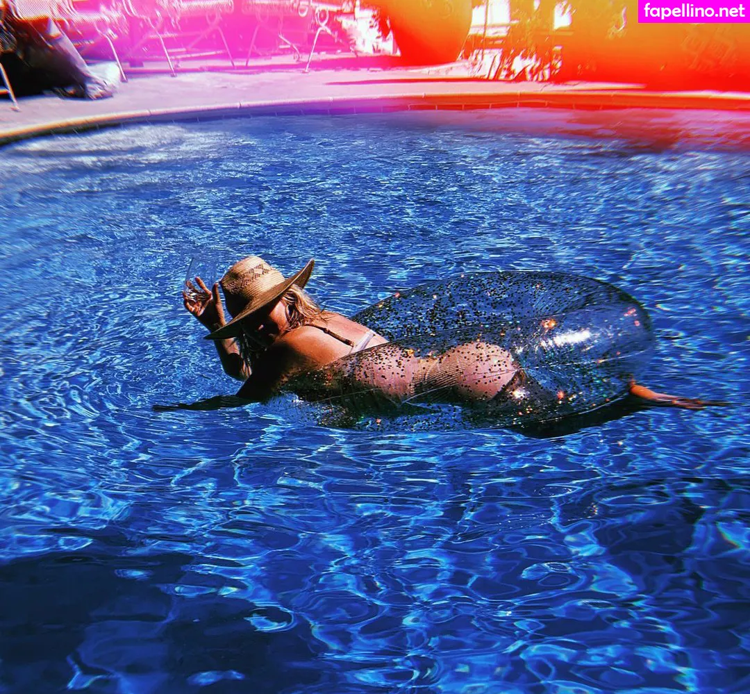 Emilyosment, laurenx687 Leaked Nude Picture #9tSIdwDPVi
