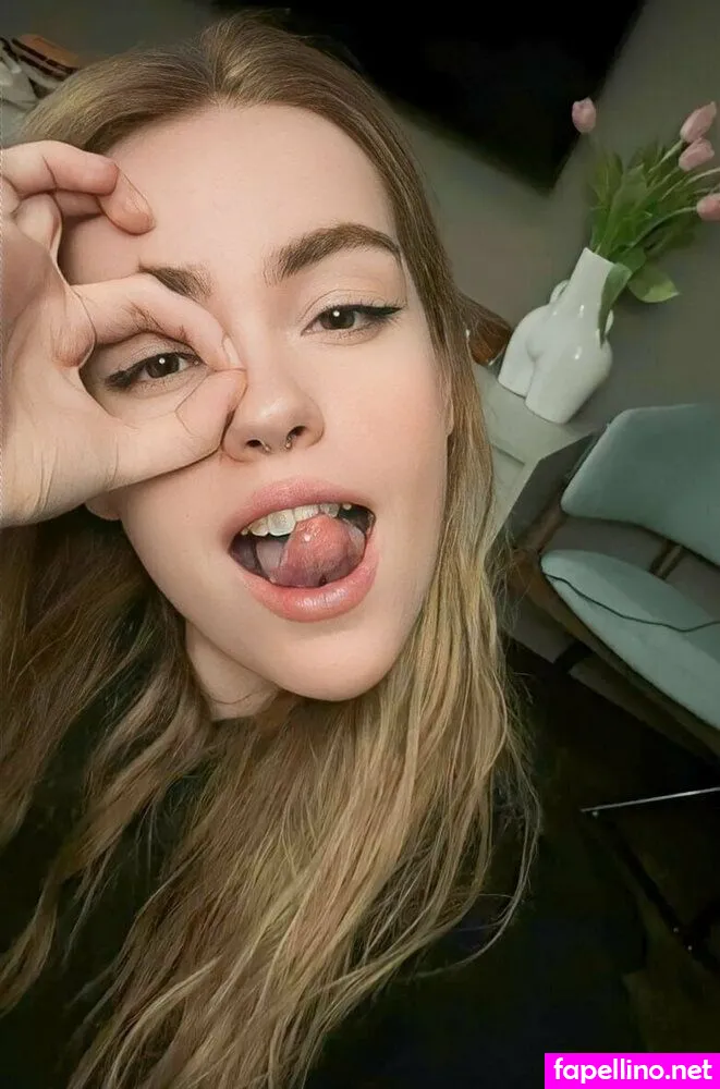 Emilyonepleasure, passportsandpassions Leaked Nude Picture #1CVb6BhTJy