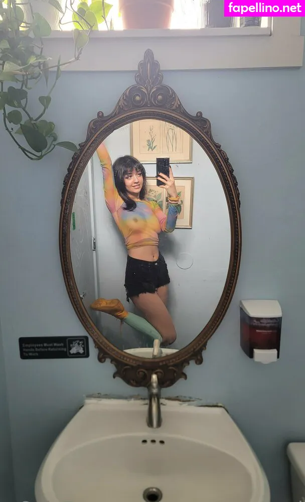 Obvious_Confusion699, emogrl98, emostonergorl, smolstarcaster Leaked Nude Picture #17hRTIwODN