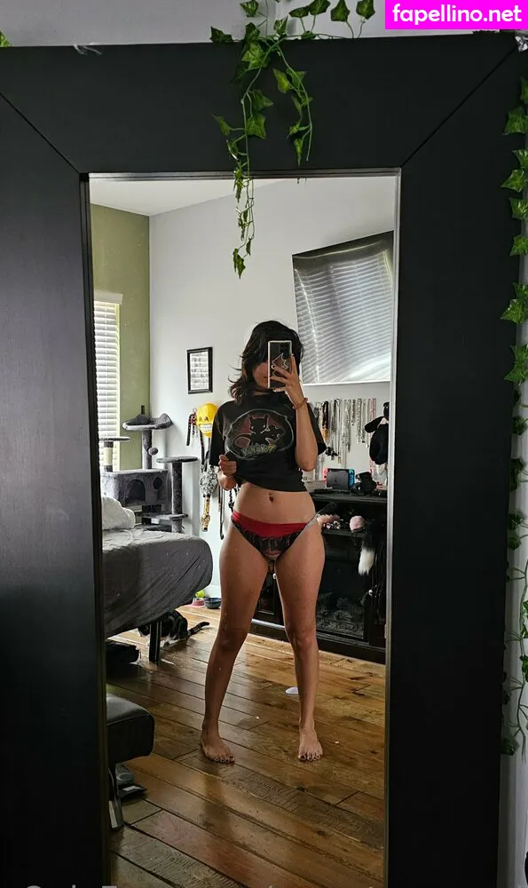 Obvious_Confusion699, emogrl98, emostonergorl, smolstarcaster Leaked Nude Picture #7BFn8WBf8h