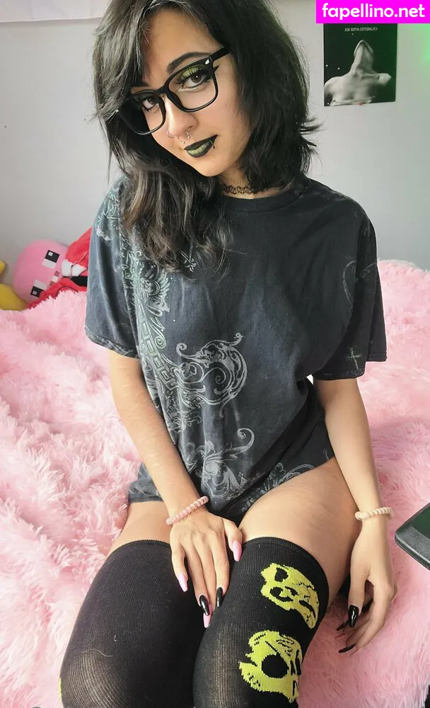 Obvious_Confusion699, emogrl98, emostonergorl, smolstarcaster Leaked Nude Picture #AWMZrt6g83