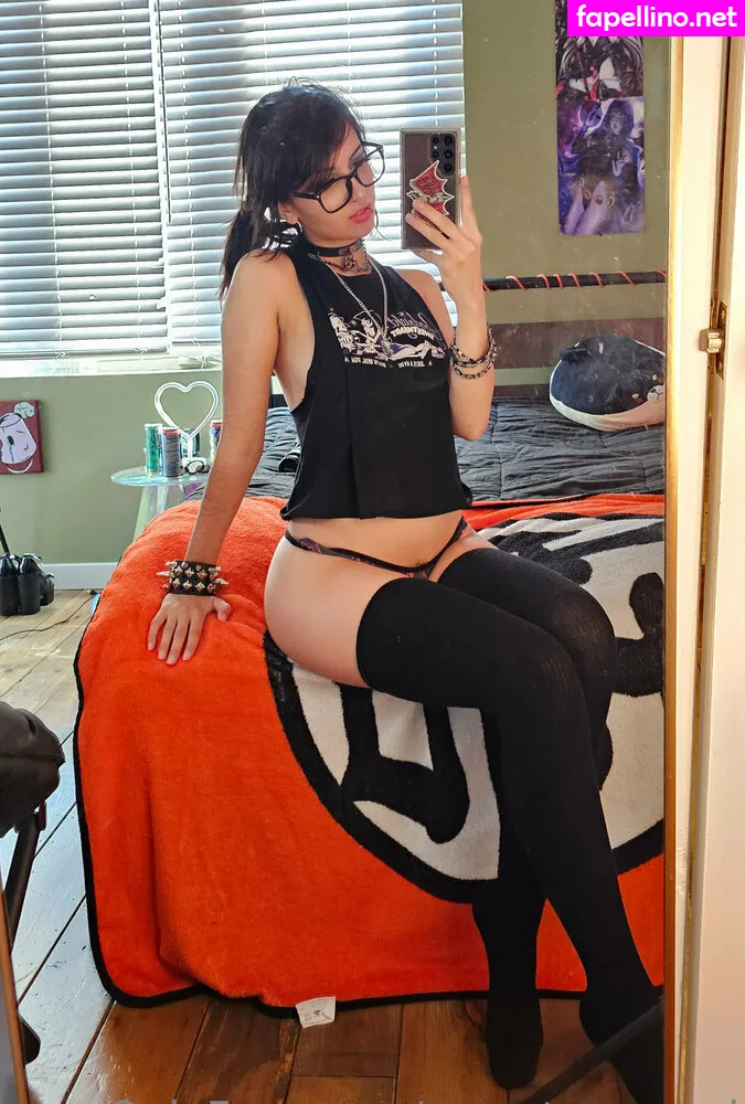 Obvious_Confusion699, emogrl98, emostonergorl, smolstarcaster Leaked Nude Picture #EI4gVmWUkH