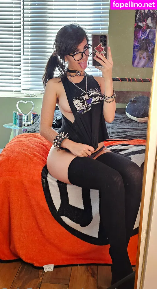 Obvious_Confusion699, emogrl98, emostonergorl, smolstarcaster Leaked Nude Picture #cMsDCNkeEY