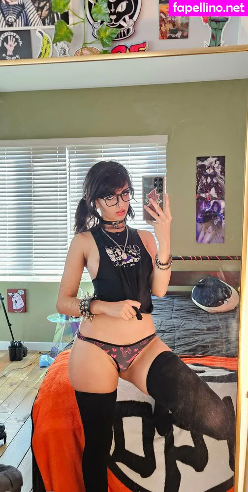 Obvious_Confusion699, emogrl98, emostonergorl, smolstarcaster Leaked Nude Picture #q2hOFjInoS