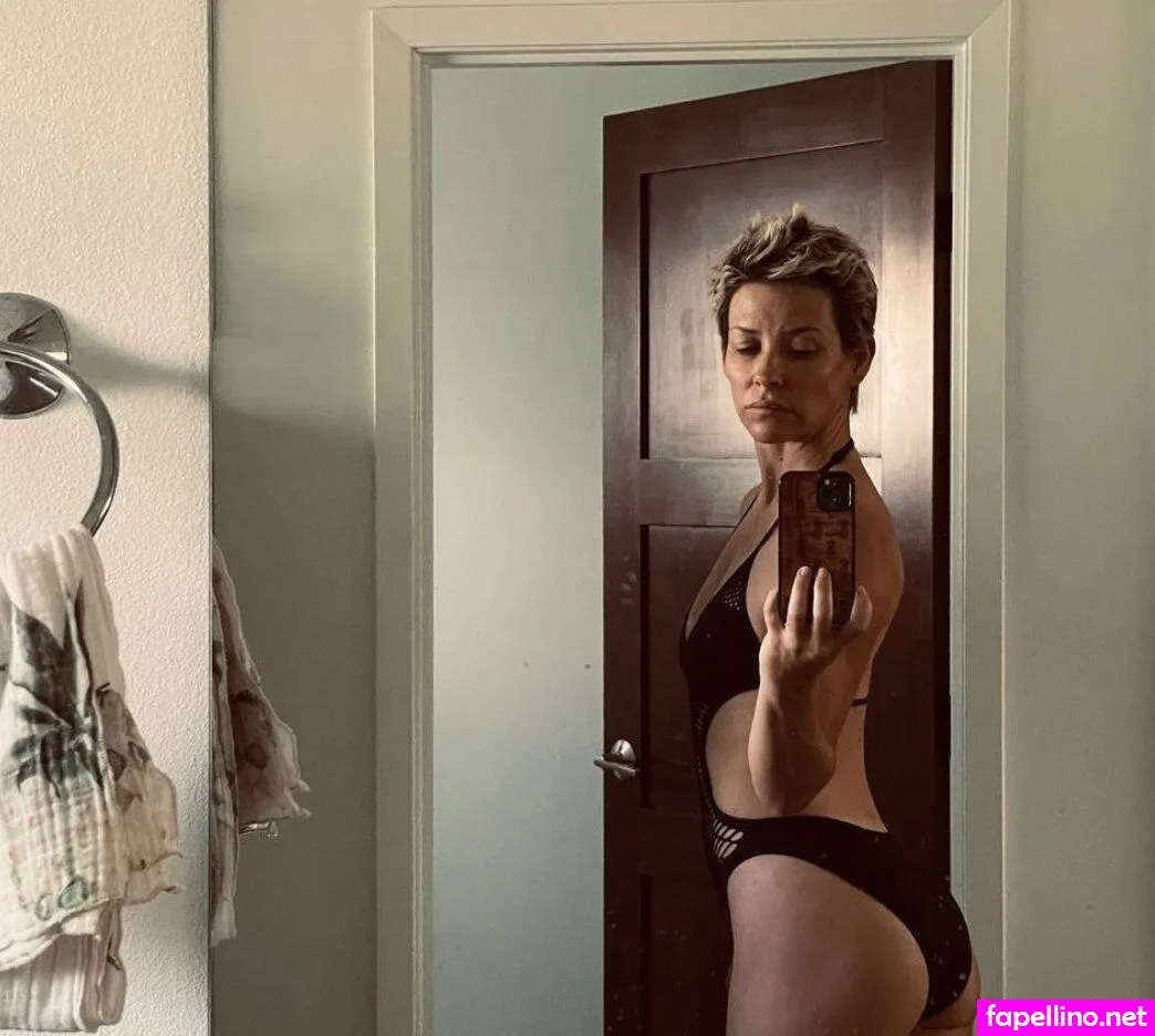 Evangelinelillyofficial Leaked Nude Picture #vouygLCwXS