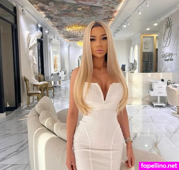 Evelynmarieq, jesuiseveline Leaked Nude Picture #XrOaiFAl2D