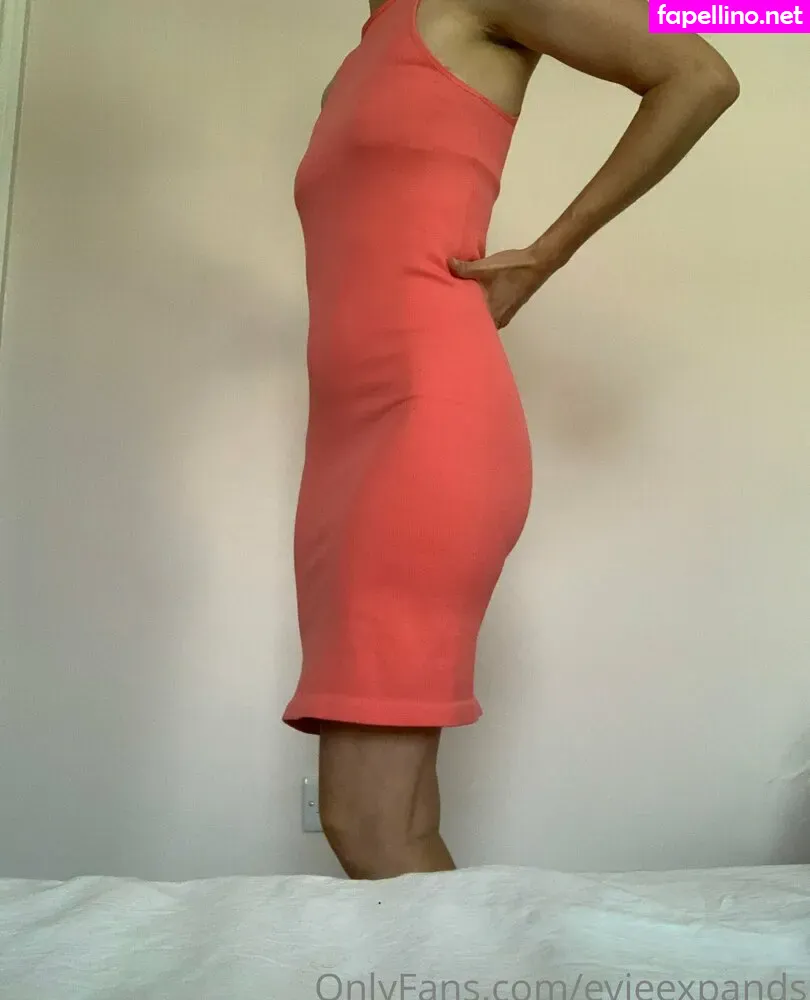 Evie_expansion, evieexpands Leaked Nude Picture #GwnWR09vXa