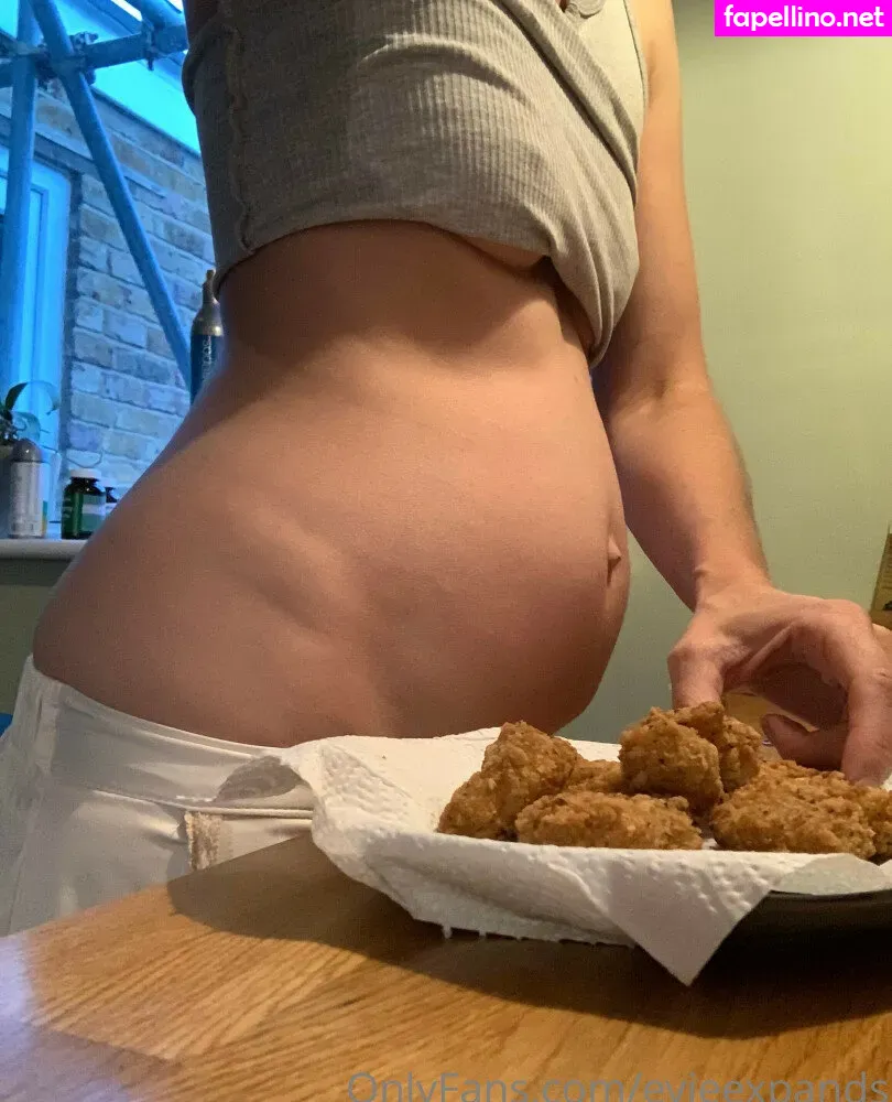 Evie_expansion, evieexpands Leaked Nude Picture #WVtopFN7ES