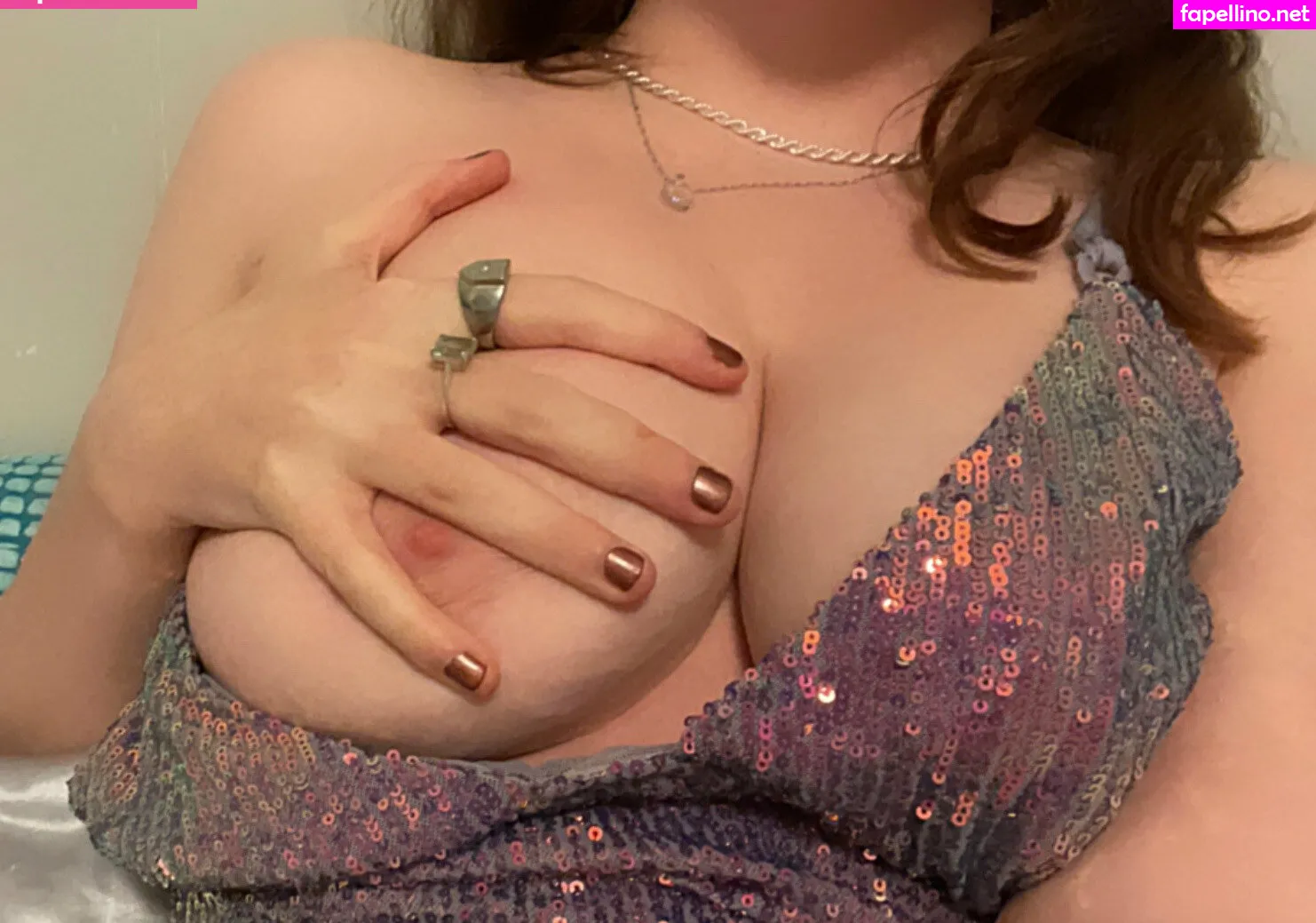 Fakekneecaps, fakeknees Leaked Nude Picture #M0y2P4RvQ1